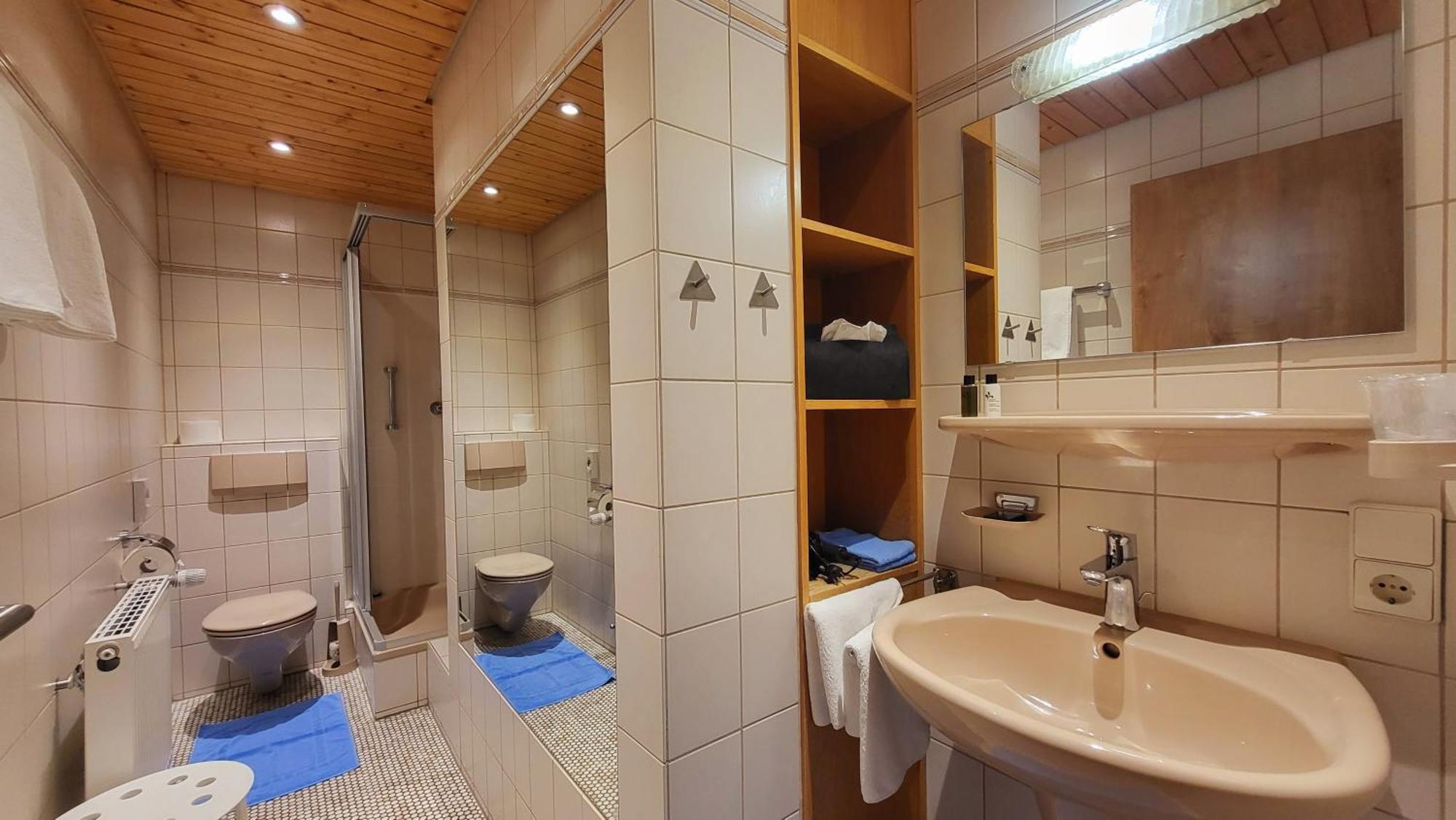 Gasthaus Staude Triberg im Schwarzwald Room photo